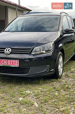 Мінівен Volkswagen Touran 2015 в Рожнятові