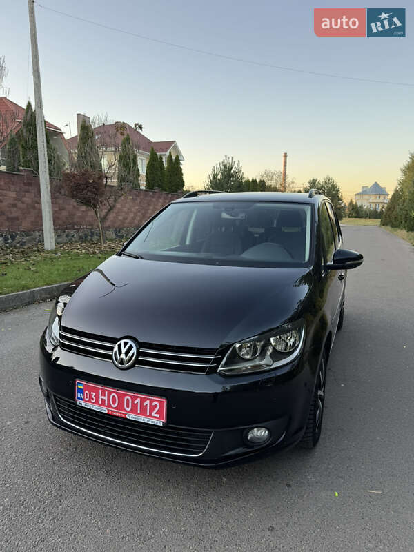 Минивэн Volkswagen Touran 2012 в Ровно