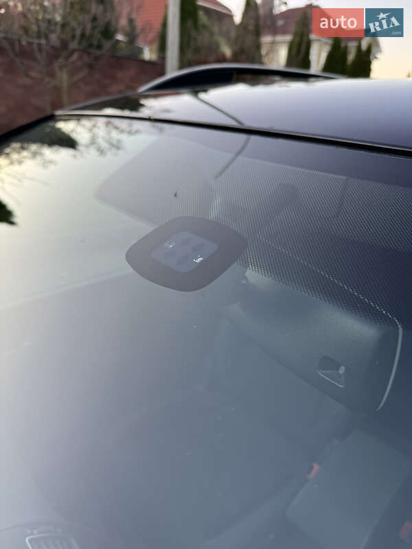 Минивэн Volkswagen Touran 2012 в Ровно