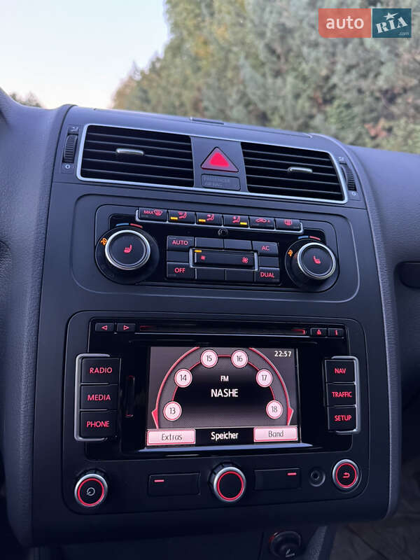 Минивэн Volkswagen Touran 2012 в Ровно