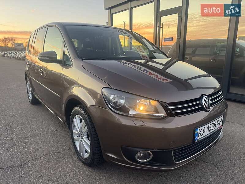 Volkswagen Touran 2011