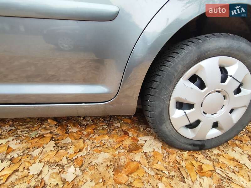 Минивэн Volkswagen Touran 2006 в Дрогобыче фото 24 Минивэн Volkswagen Touran 2006 в Дрогобыче