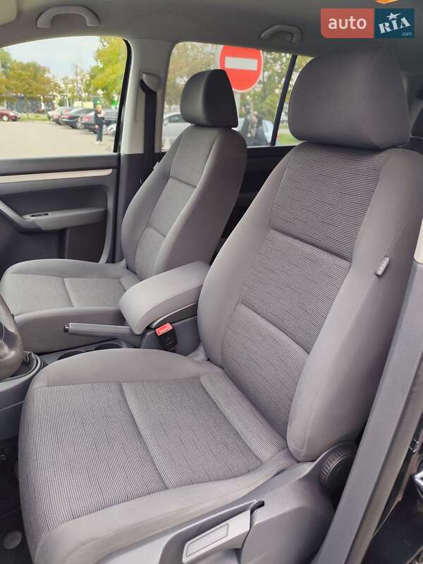 Минивэн Volkswagen Touran 2008 в Белой Церкви