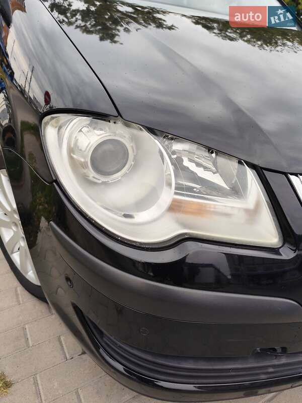 Минивэн Volkswagen Touran 2008 в Белой Церкви