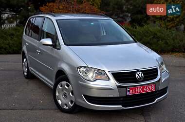 Минивэн Volkswagen Touran 2009 в Полтаве