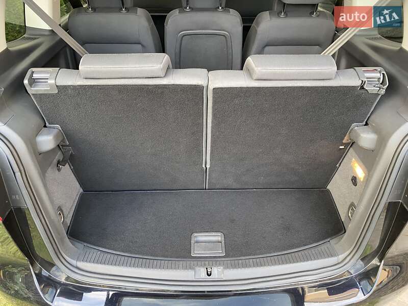 Минивэн Volkswagen Touran 2012 в Мукачево фото 6 Минивэн Volkswagen Touran 2012 в Мукачево