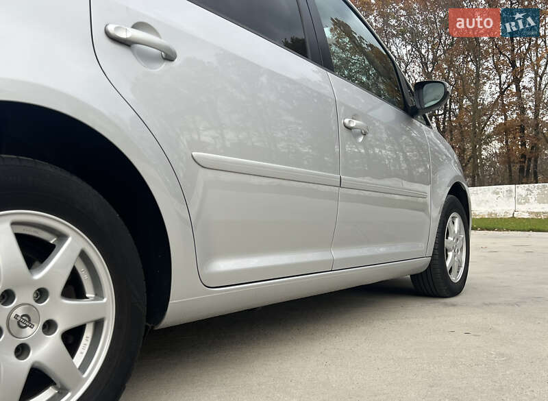 Мінівен Volkswagen Touran 2014 в Луцьку фото 48 Мінівен Volkswagen Touran 2014 в Луцьку