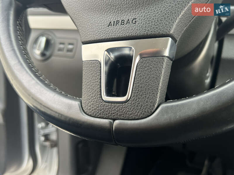 Мінівен Volkswagen Touran 2014 в Луцьку фото 72 Мінівен Volkswagen Touran 2014 в Луцьку