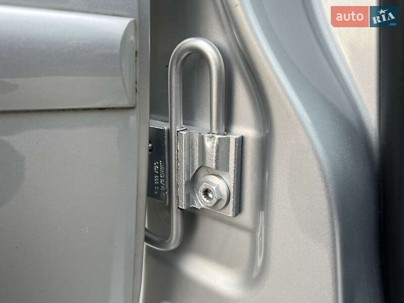 Мінівен Volkswagen Touran 2014 в Луцьку фото 122 Мінівен Volkswagen Touran 2014 в Луцьку