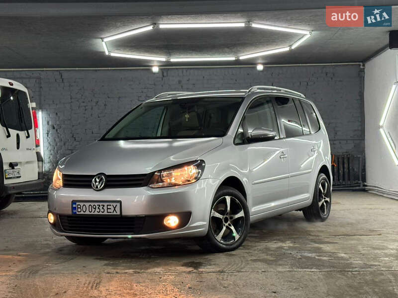 Volkswagen Touran 2011