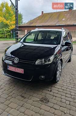 Минивэн Volkswagen Touran 2011 в Вашковцах