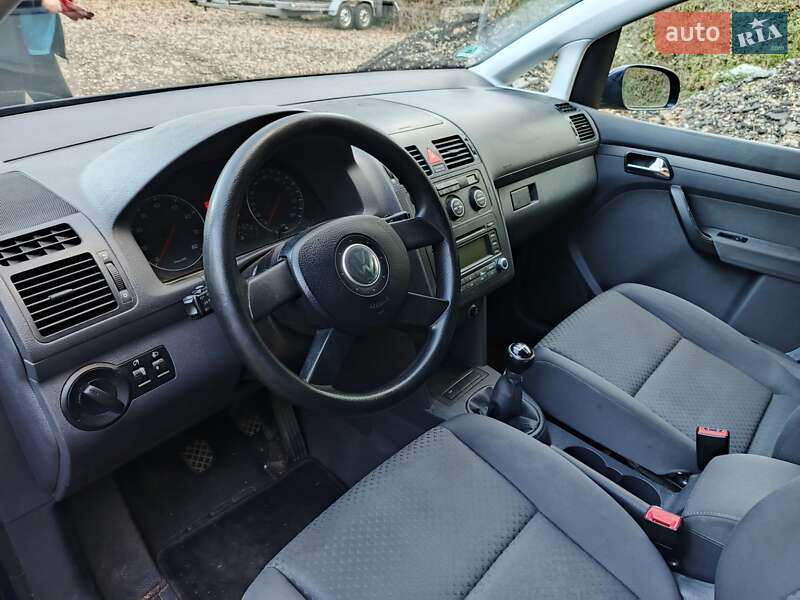 Мінівен Volkswagen Touran 2006 в Чернігові