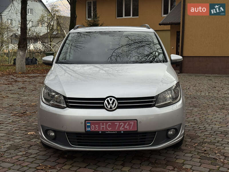 Мінівен Volkswagen Touran 2013 в Тячеві