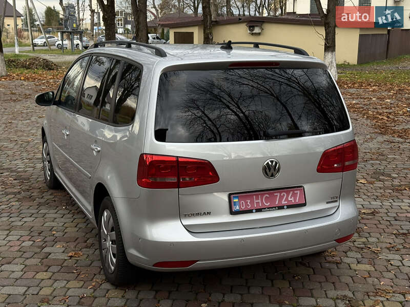 Мінівен Volkswagen Touran 2013 в Тячеві