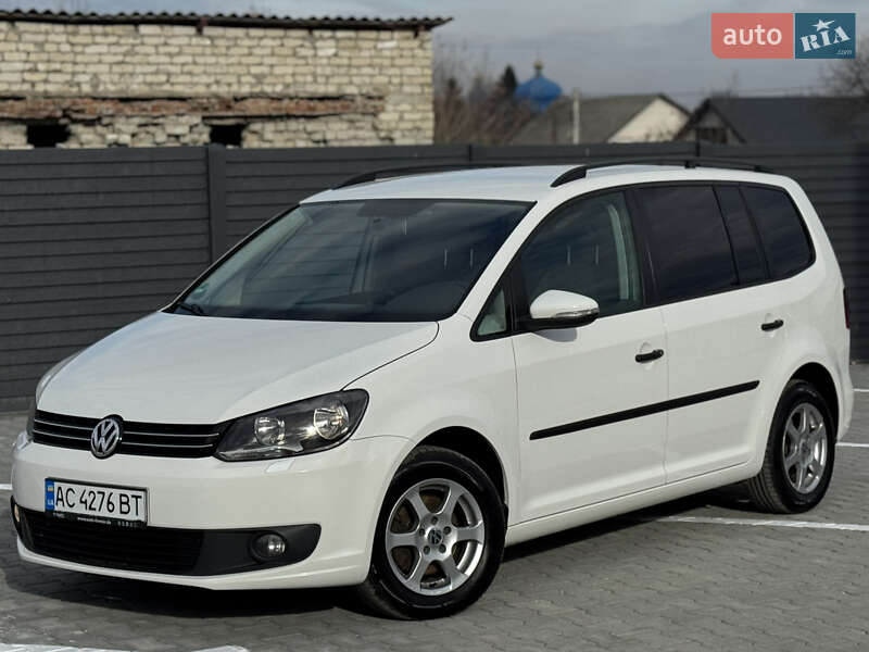 Минивэн Volkswagen Touran 2012 в Дубно