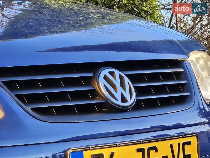 Минивэн Volkswagen Touran 2004 в Дрогобыче