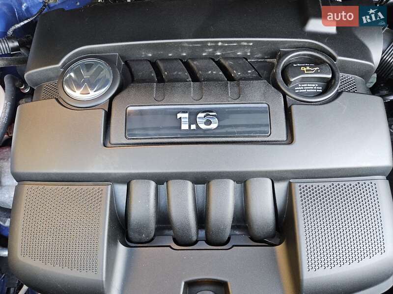 Минивэн Volkswagen Touran 2004 в Дрогобыче