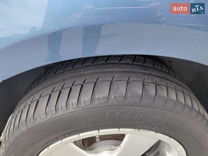 Минивэн Volkswagen Touran 2012 в Луцке фото 9 Минивэн Volkswagen Touran 2012 в Луцке