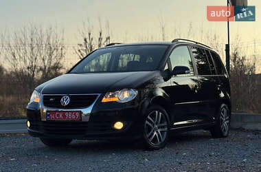 Мінівен Volkswagen Touran 2010 в Дрогобичі
