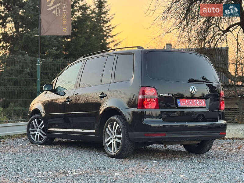 Минивэн Volkswagen Touran 2008 в Дрогобыче