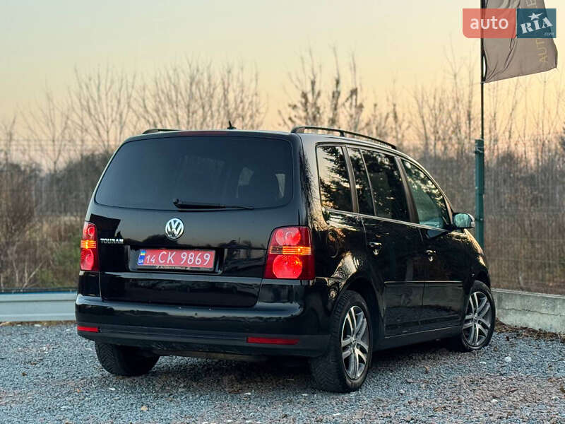 Минивэн Volkswagen Touran 2008 в Дрогобыче