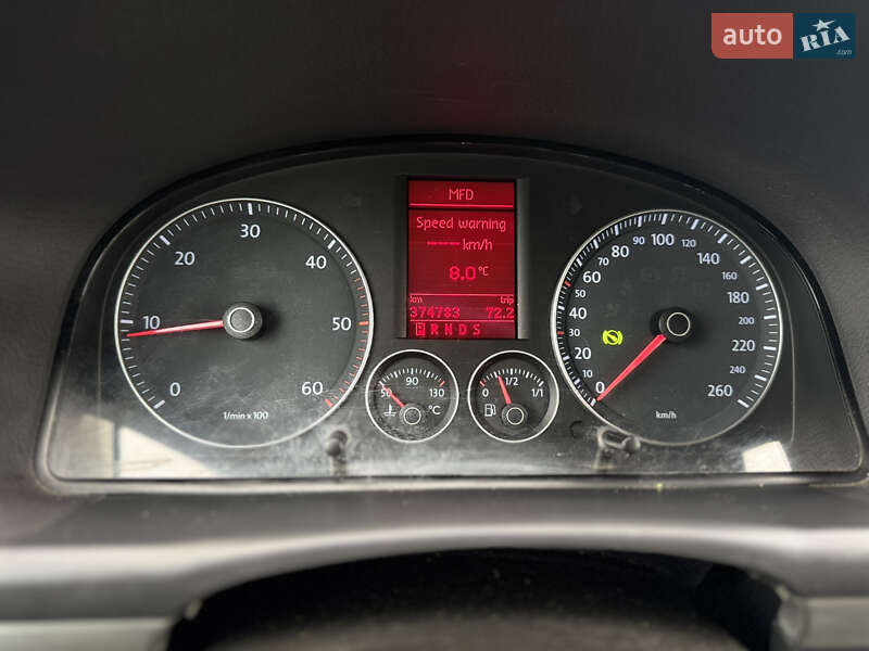 Минивэн Volkswagen Touran 2007 в Сарнах