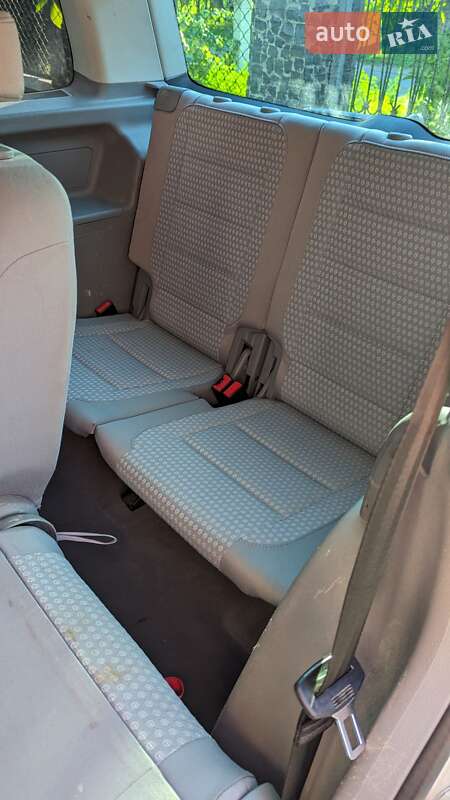 Минивэн Volkswagen Touran 2004 в Ровно фото 6 Минивэн Volkswagen Touran 2004 в Ровно