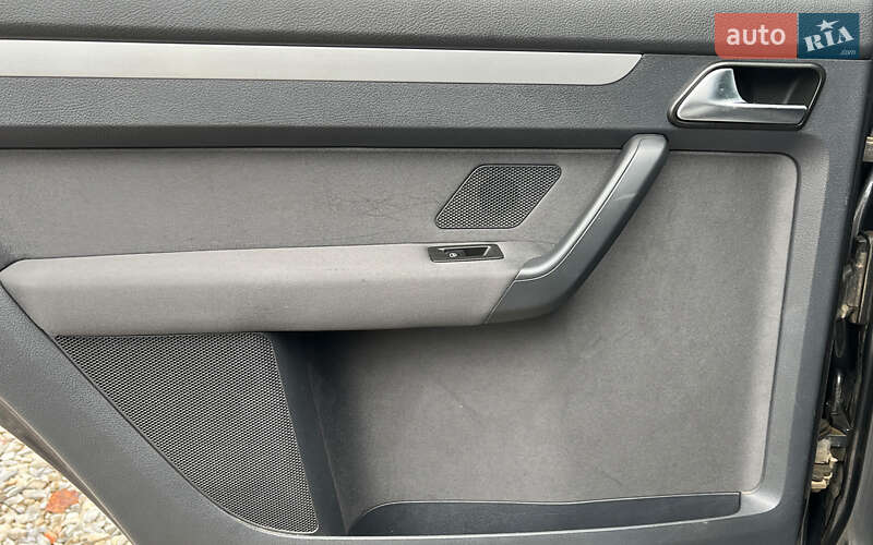 Мінівен Volkswagen Touran 2011 в Коломиї фото 28 Мінівен Volkswagen Touran 2011 в Коломиї