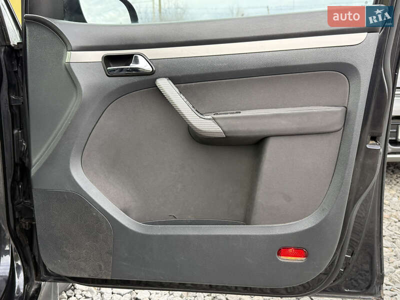 Минивэн Volkswagen Touran 2006 в Стрые фото 30 Минивэн Volkswagen Touran 2006 в Стрые