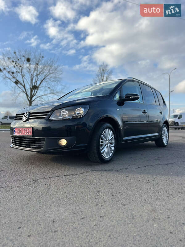 Мінівен Volkswagen Touran 2015 в Луцьку