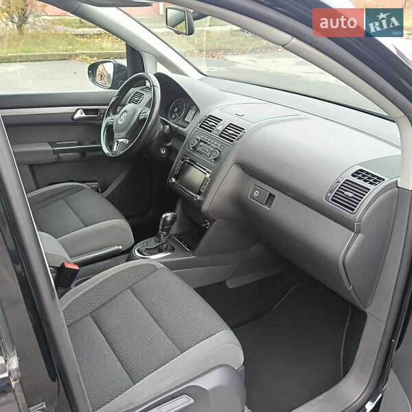 Минивэн Volkswagen Touran 2011 в Звягеле