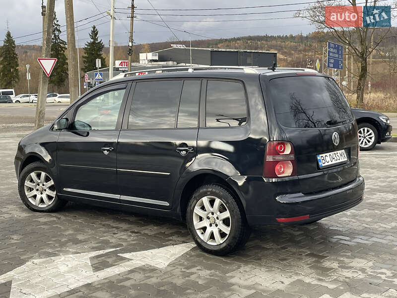 Мінівен Volkswagen Touran 2004 в Самборі