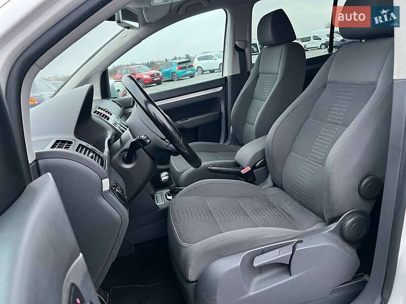 Минивэн Volkswagen Touran 2009 в Львове