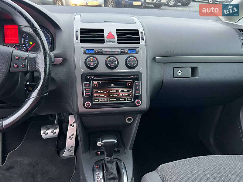 Минивэн Volkswagen Touran 2009 в Львове