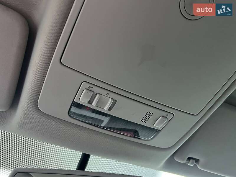 Минивэн Volkswagen Touran 2009 в Львове