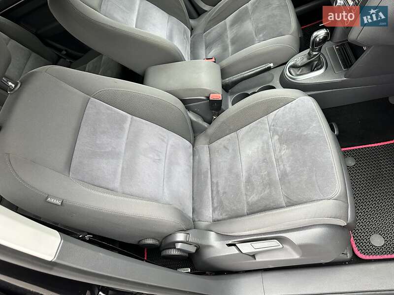 Минивэн Volkswagen Touran 2013 в Киеве