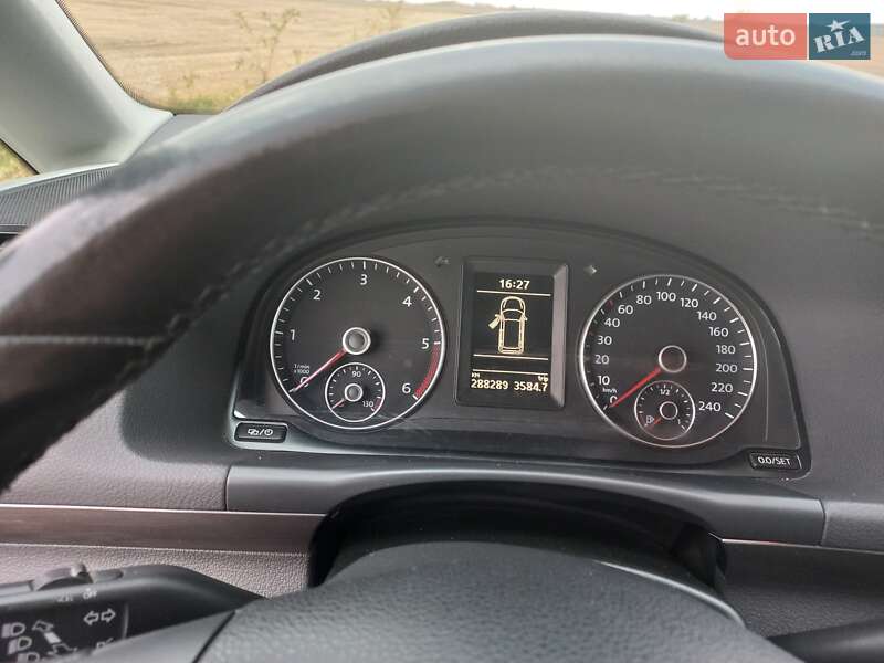 Минивэн Volkswagen Touran 2012 в Луцке фото 14 Минивэн Volkswagen Touran 2012 в Луцке
