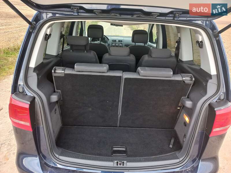 Минивэн Volkswagen Touran 2012 в Луцке фото 16 Минивэн Volkswagen Touran 2012 в Луцке