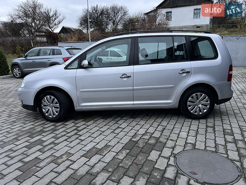 Минивэн Volkswagen Touran 2005 в Малине фото 18 Минивэн Volkswagen Touran 2005 в Малине