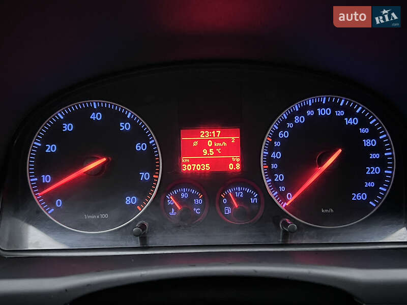 Минивэн Volkswagen Touran 2005 в Малине фото 25 Минивэн Volkswagen Touran 2005 в Малине