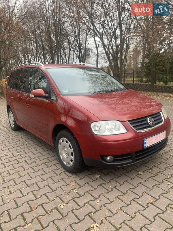 Минивэн Volkswagen Touran 2004 в Миргороде