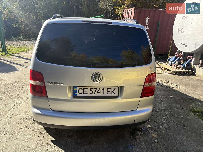 Минивэн Volkswagen Touran 2003 в Черновцах
