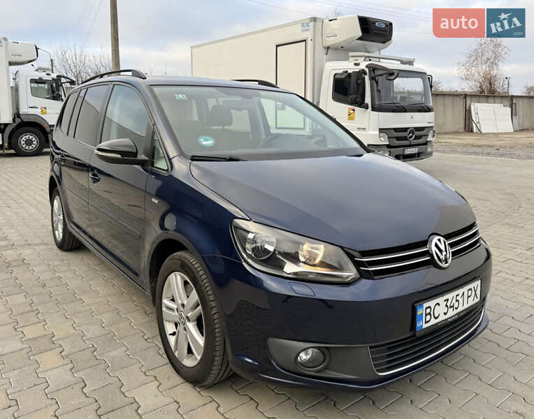 Минивэн Volkswagen Touran 2012 в Харькове