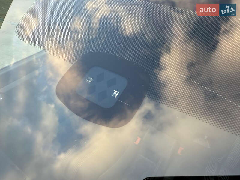 Минивэн Volkswagen Touran 2012 в Харькове