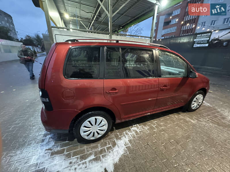 Минивэн Volkswagen Touran 2009 в Тернополе