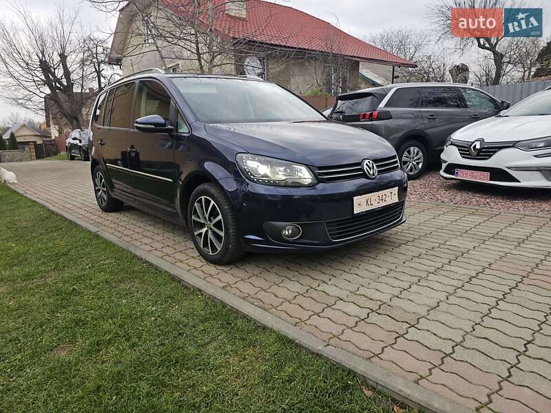 Минивэн Volkswagen Touran 2012 в Стрые