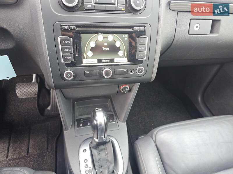 Минивэн Volkswagen Touran 2012 в Стрые