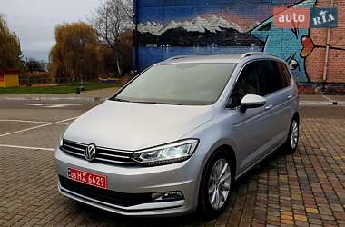 Микровэн Volkswagen Touran 2017 в Луцке