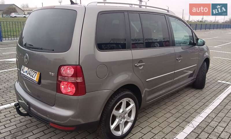 Минивэн Volkswagen Touran 2010 в Нововолынске фото 5 Минивэн Volkswagen Touran 2010 в Нововолынске