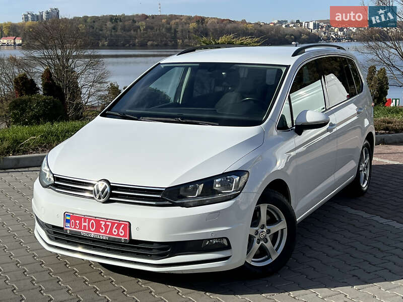 Микровэн Volkswagen Touran 2020 в Тернополе